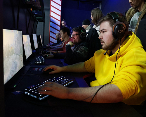 В феврале на «КАМАЗе» пройдут спортивные турниры по киберспорту и лыжным гонкам