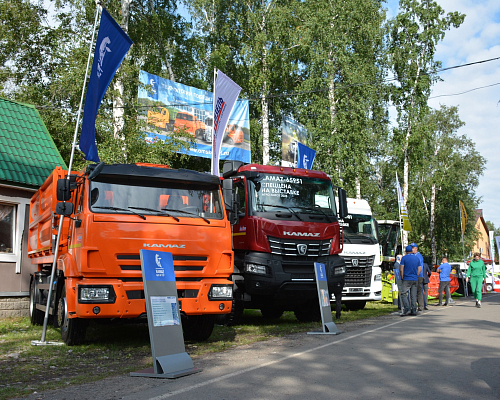 Автотехника КАМАЗ презентована на выставке «АгроОмск-2025»