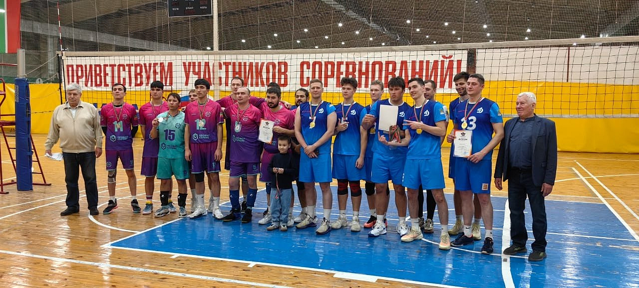 Команда «Динамо-Союз» завоевала Кубок Республики Татарстан по волейболу среди мужских команд.