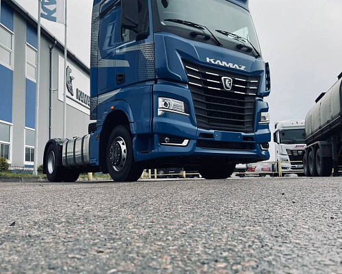 Тягачи КАМАЗ с эксклюзивным интерьером кабины доступны для заказа