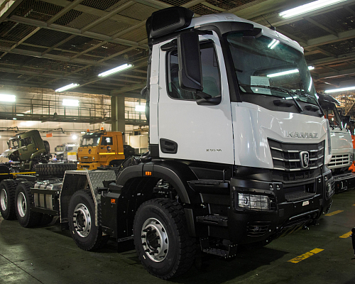 Собрана новая модификация автомобиля КАМАЗ-65951