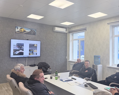 «КАМАЗ» обучил водителей компаний-партнёров экономичному вождению