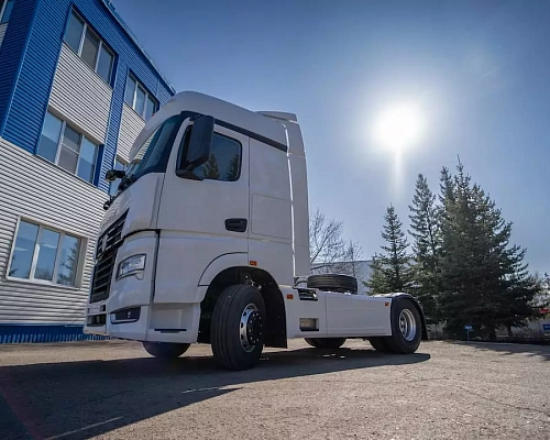 Седельный тягач 54901-70011-AA (4x2)